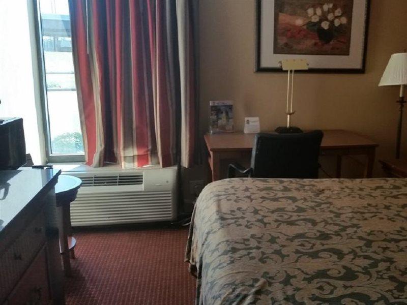 Super 8 By Wyndham Myrtle Beach/Market Common Area Dış mekan fotoğraf