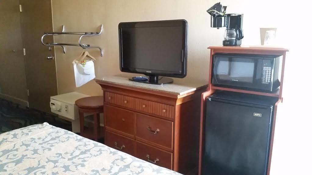 Super 8 By Wyndham Myrtle Beach/Market Common Area Dış mekan fotoğraf